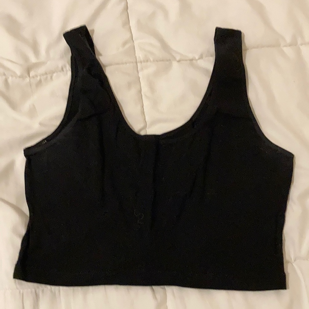 black crop top size M